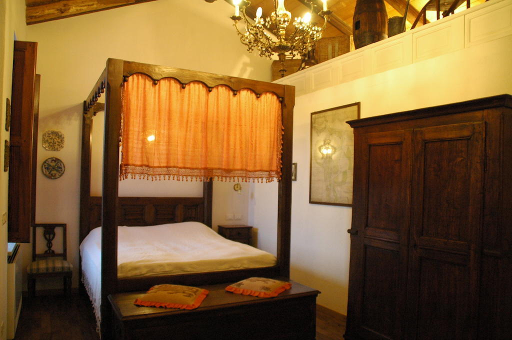 La Corte Di Gerardo Tonco Habitación foto